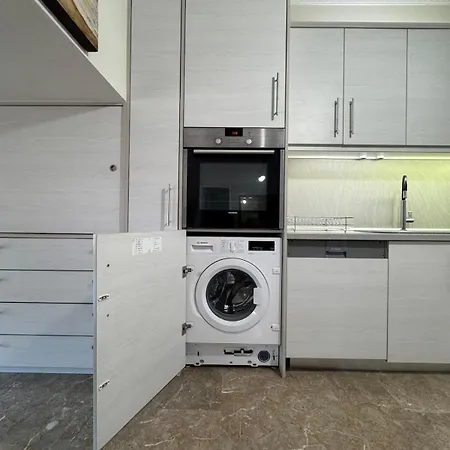 Syrios 140sqm דירה